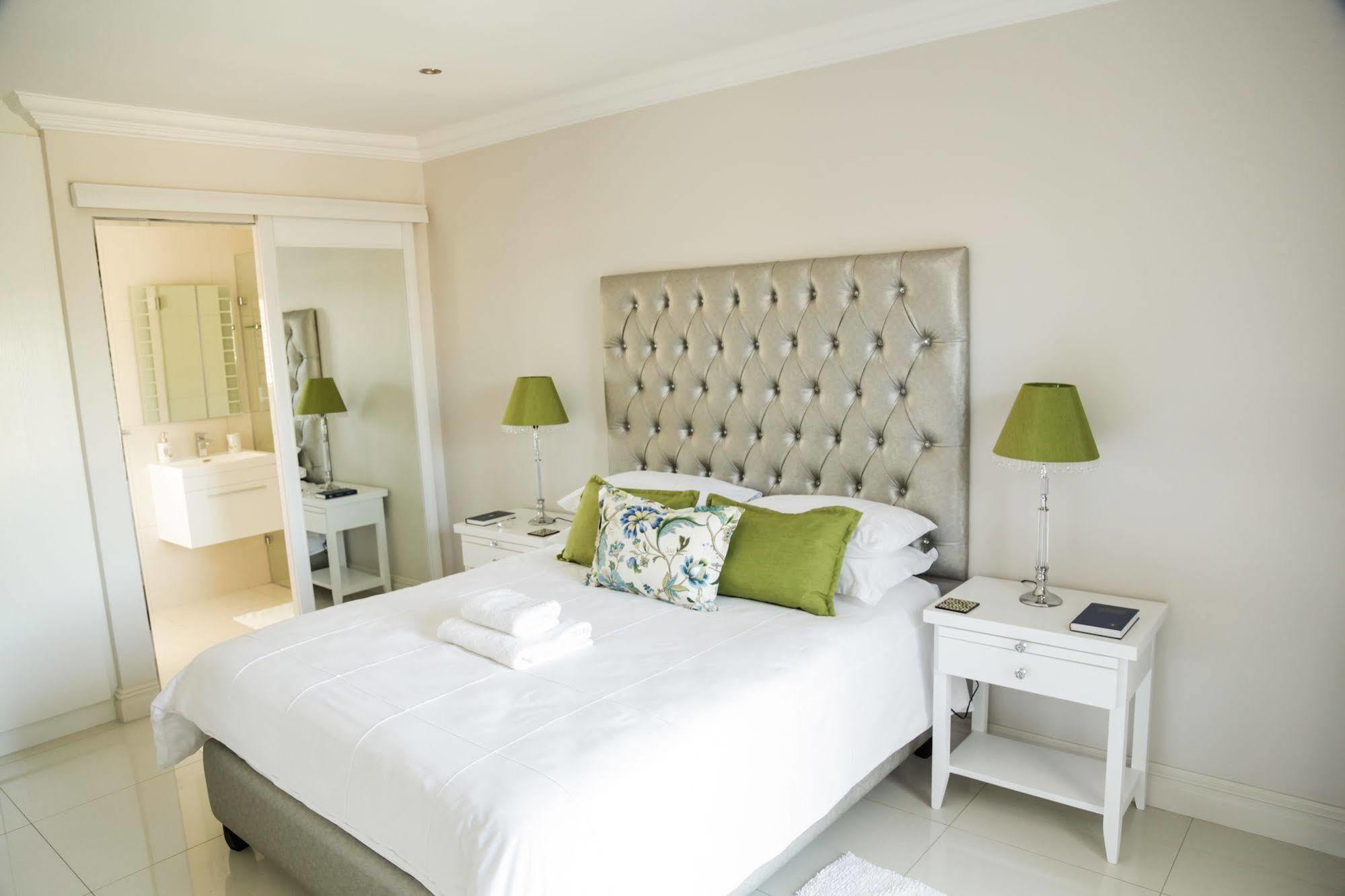 Hilltop Guesthouse Bellville Dış mekan fotoğraf