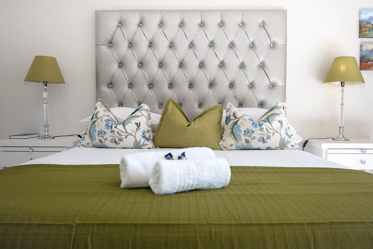 Hilltop Guesthouse Bellville Dış mekan fotoğraf